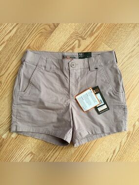 5.11 Tactical Women's Nora Shorts in dusty rose size 4